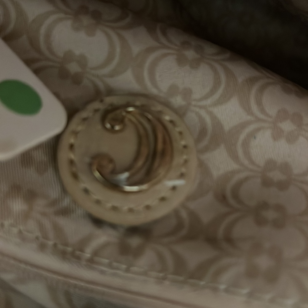 Purse - Picture 6 of 9